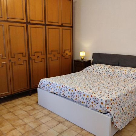 Appartamento Con Posto Auto ลาวาญา ภายนอก รูปภาพ