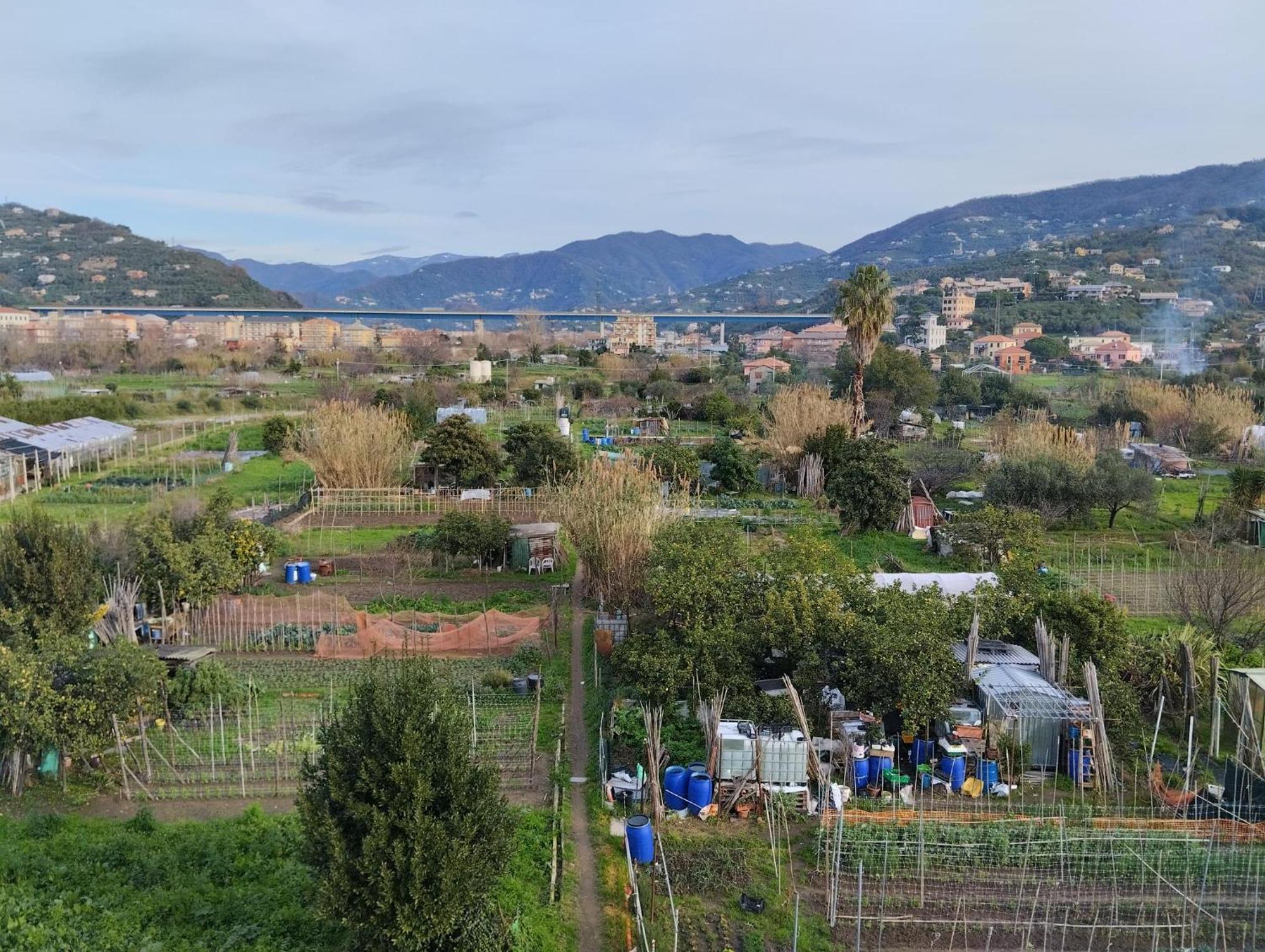 Appartamento Con Posto Auto ลาวาญา ภายนอก รูปภาพ
