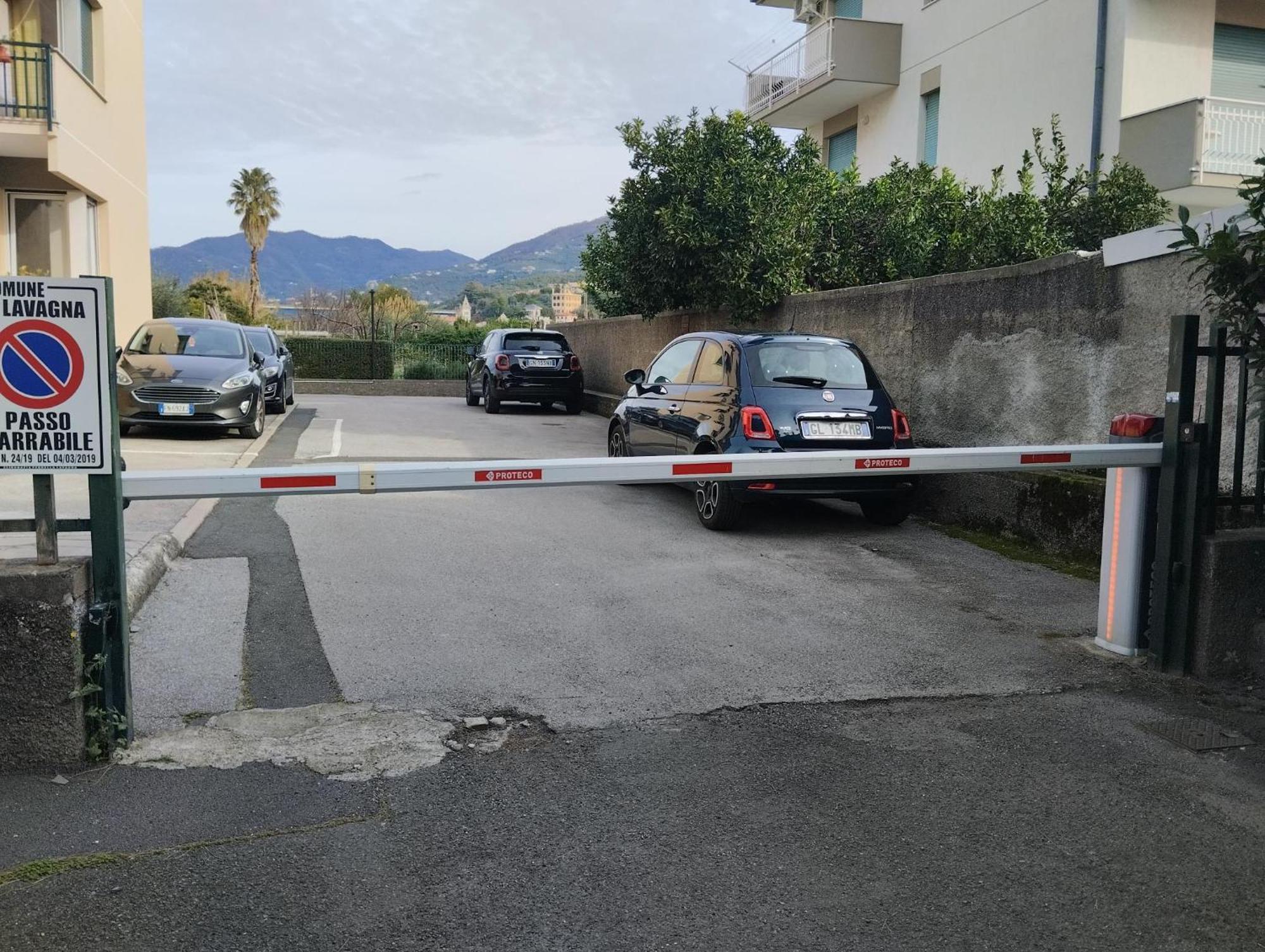 Appartamento Con Posto Auto ลาวาญา ภายนอก รูปภาพ
